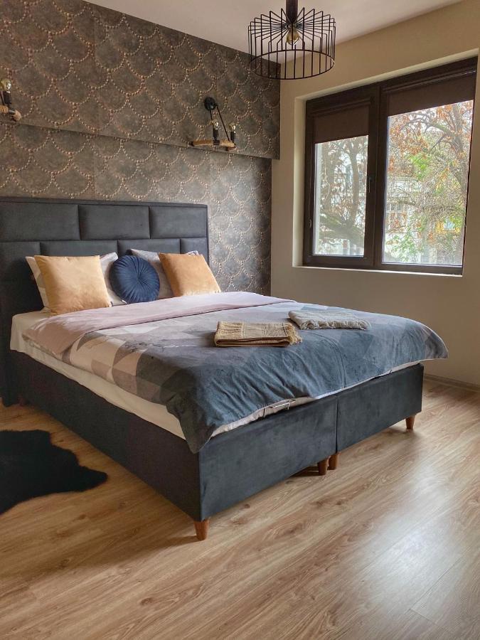 Stylish Urban Apart New 2021 Close To The Beach 바르나 외부 사진