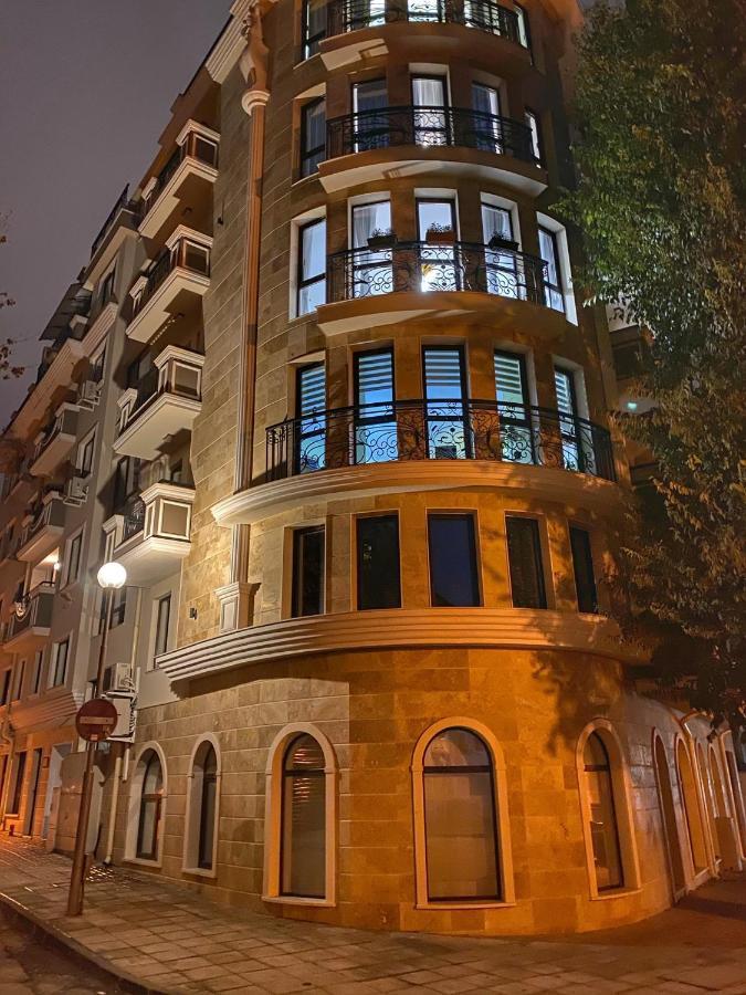 Stylish Urban Apart New 2021 Close To The Beach 바르나 외부 사진